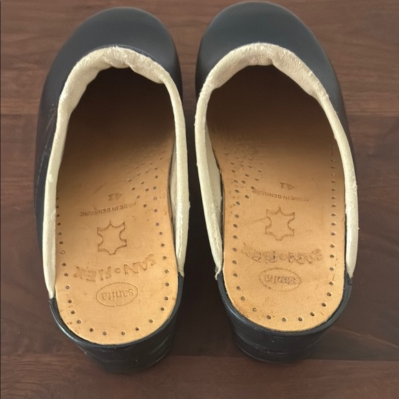 Sanita Black Mules Comfortable Slip-On Clogs - Picture 5 of 10